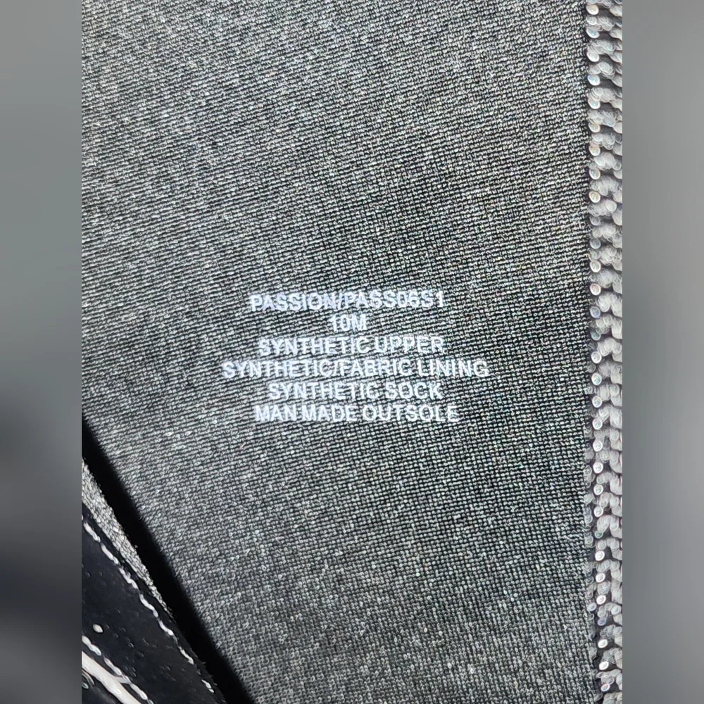 Steve Madden Passion Black Patent Booties Size 10M - Picture 5 of 6